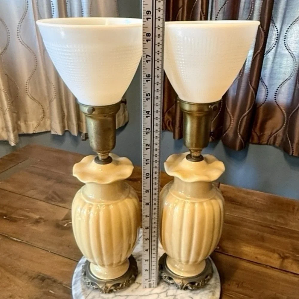 2pc VTG 40s MCM Art Deco Porcelain Milk Glass Urn Boudoir Vanity Lamps WORK!